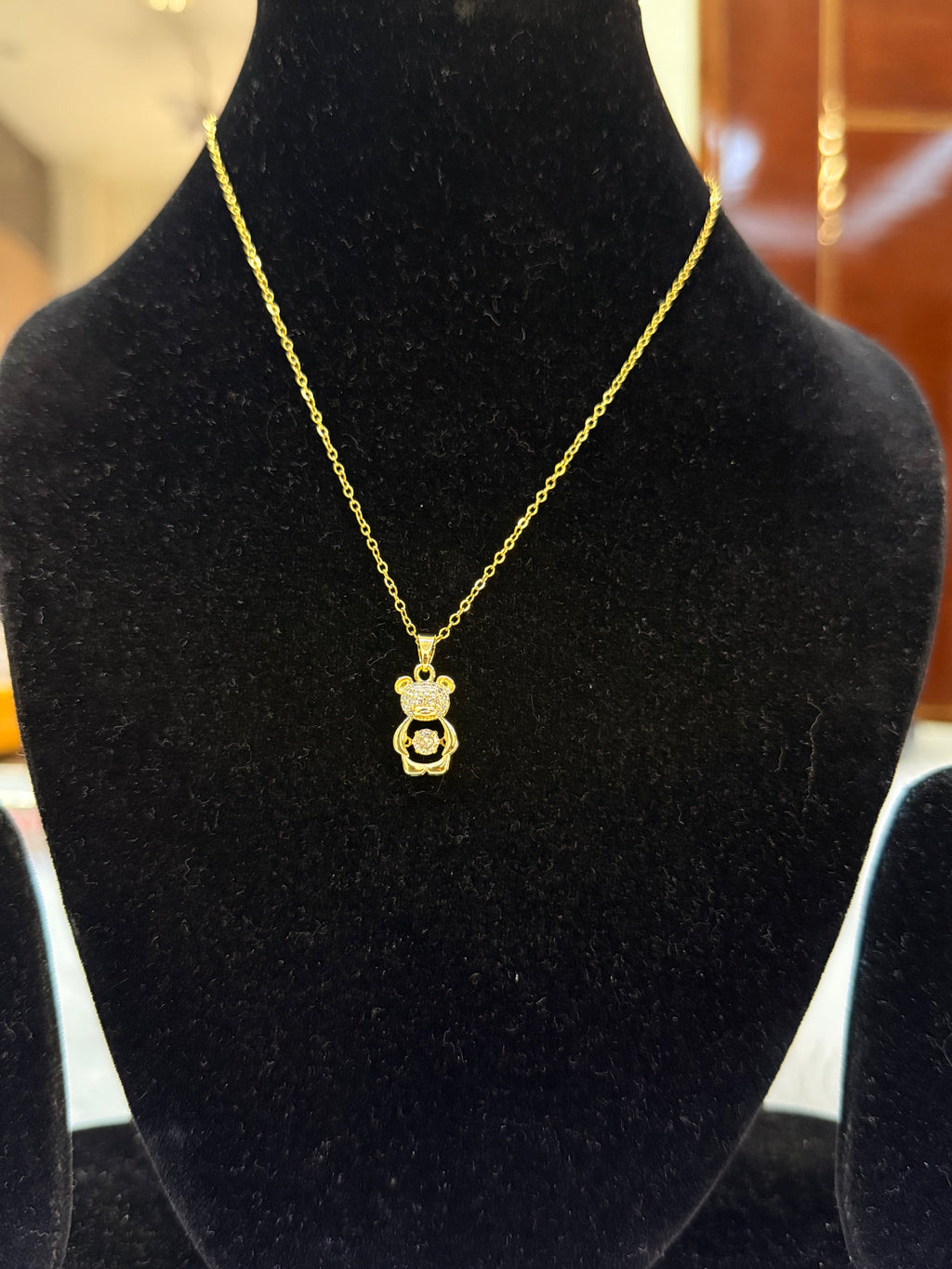 Teddy bear stone pendant