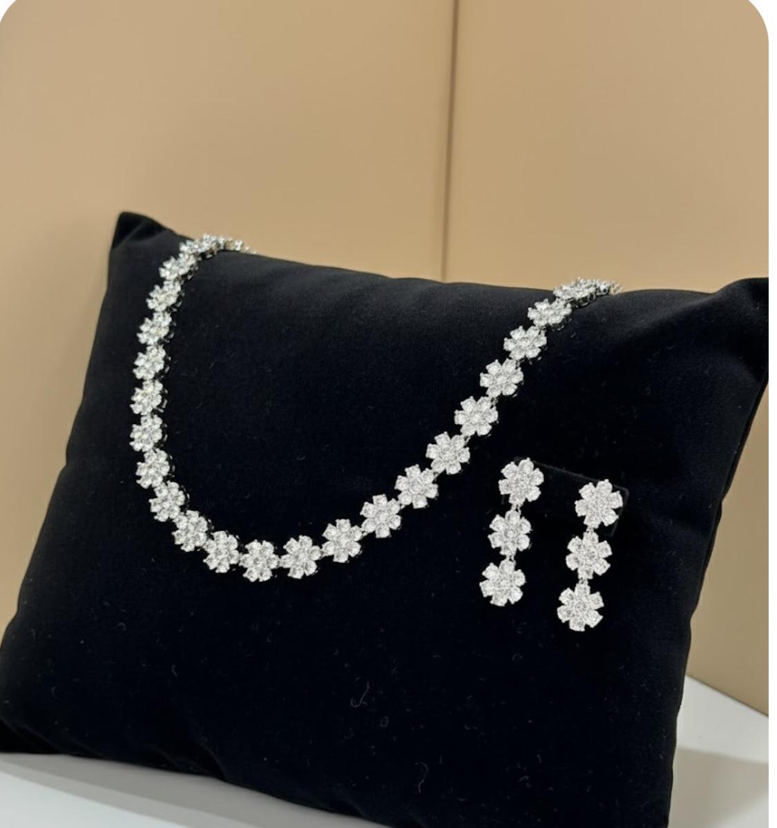 Sleek American Diamond Neckpiece