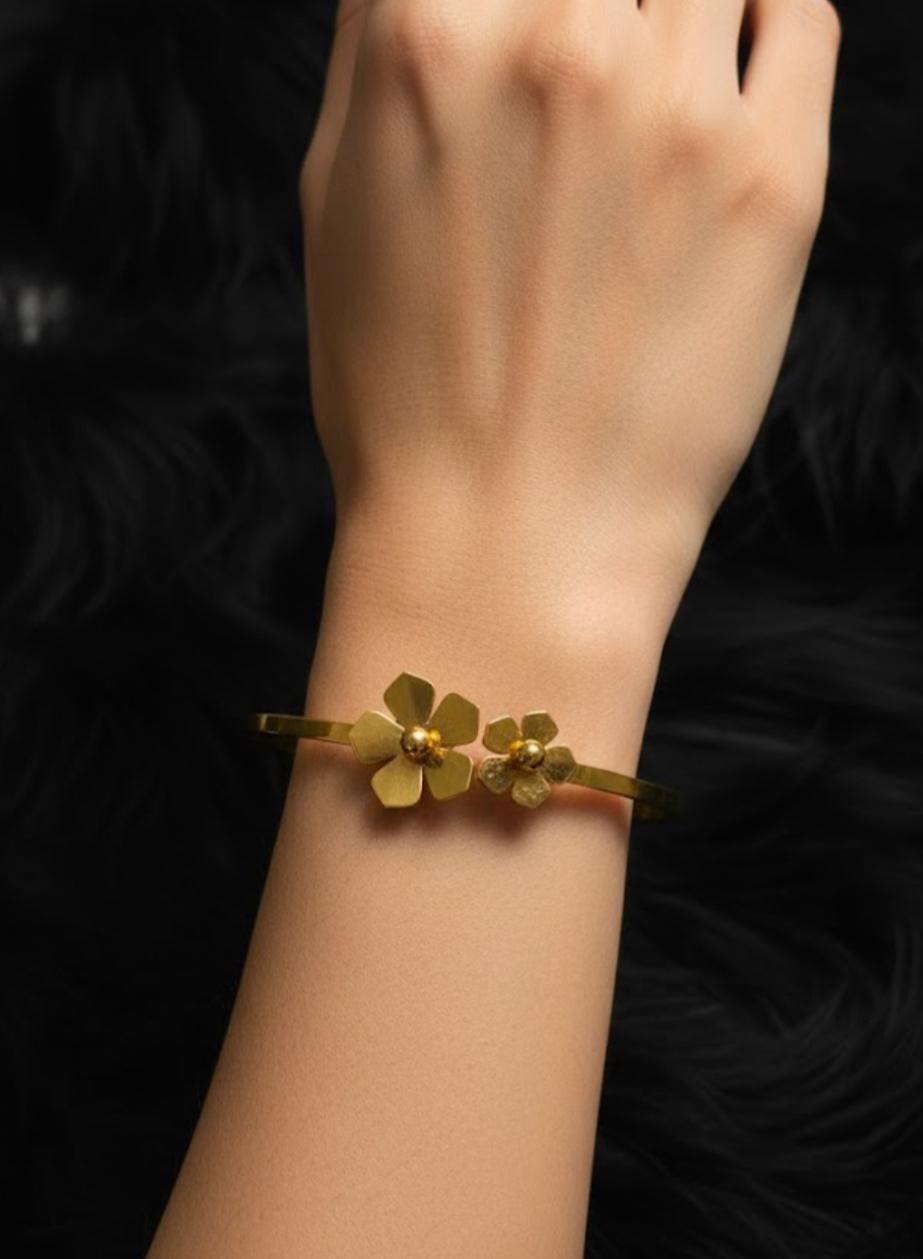 Dainty Golden Anti Tarnish Bangle