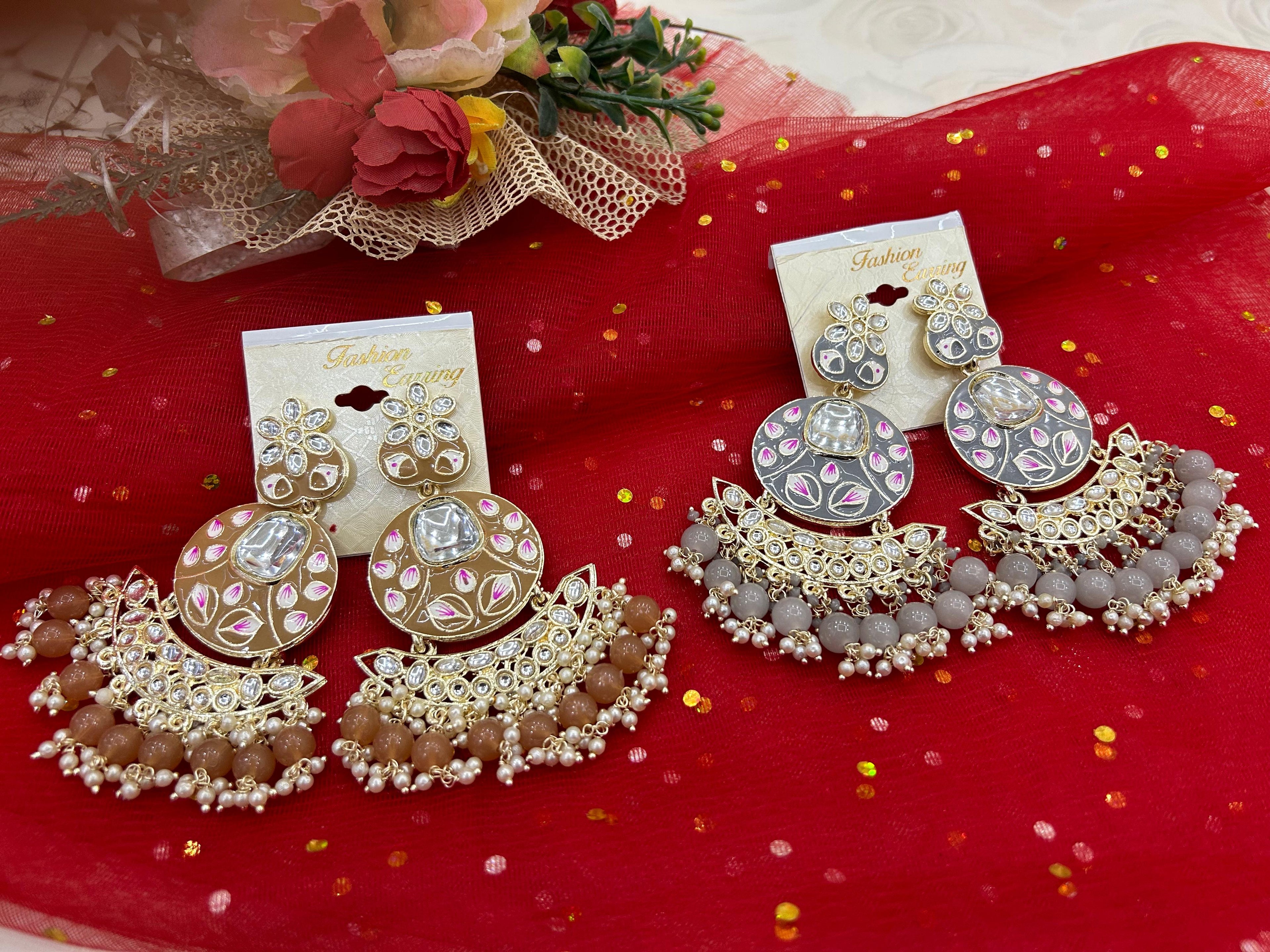 Stylish and versatile Western-inspired design earrings